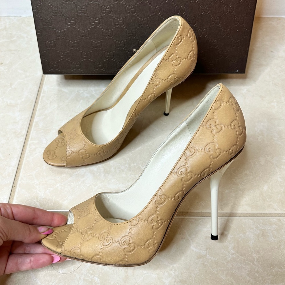 Gucci Heels Size 9 Worn Once.